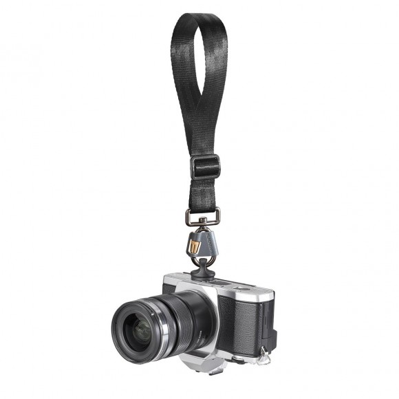BlackRapid Wrist Strap & FastenR