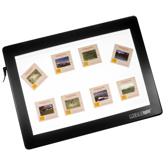 MEDALight 12 x 8 Inch Slim Daylight Light Panel LP400